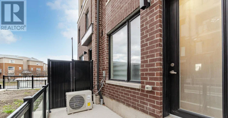30-3405 Ridgeway Drive, Mississauga, ON, L5L 5T3 - 3