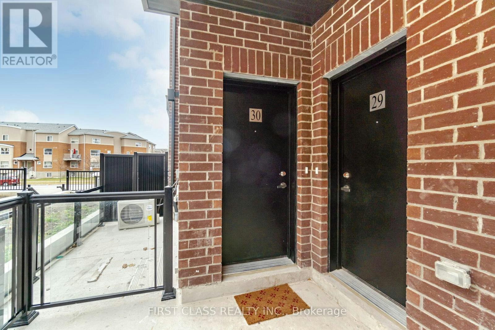 30-3405 Ridgeway Drive, Mississauga, ON, L5L 5T3 - 2