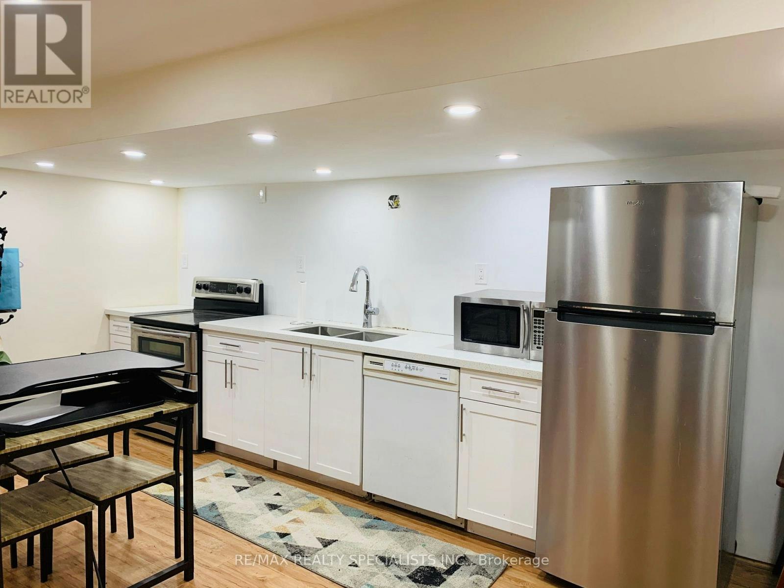 2849 Oslo Crescent, Mississauga, ON, L5N 1Z8