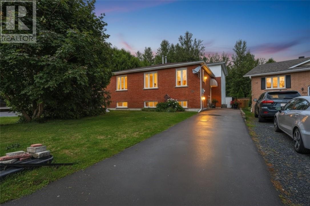 214 Benita Boulevard, Greater Sudbury, ON, P3A 5Z5
