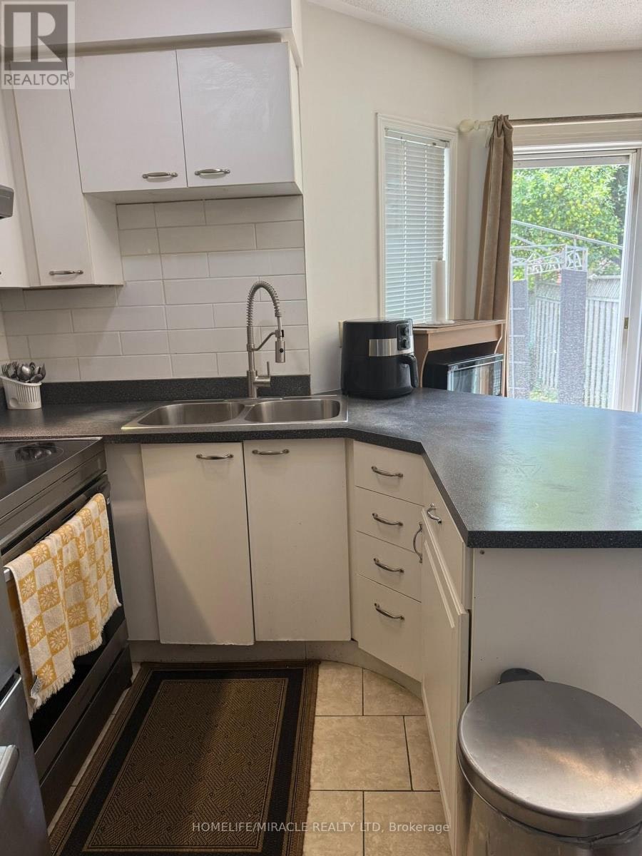 110 Richwood Crescent, Brampton, ON, L6X 4K7 - 9
