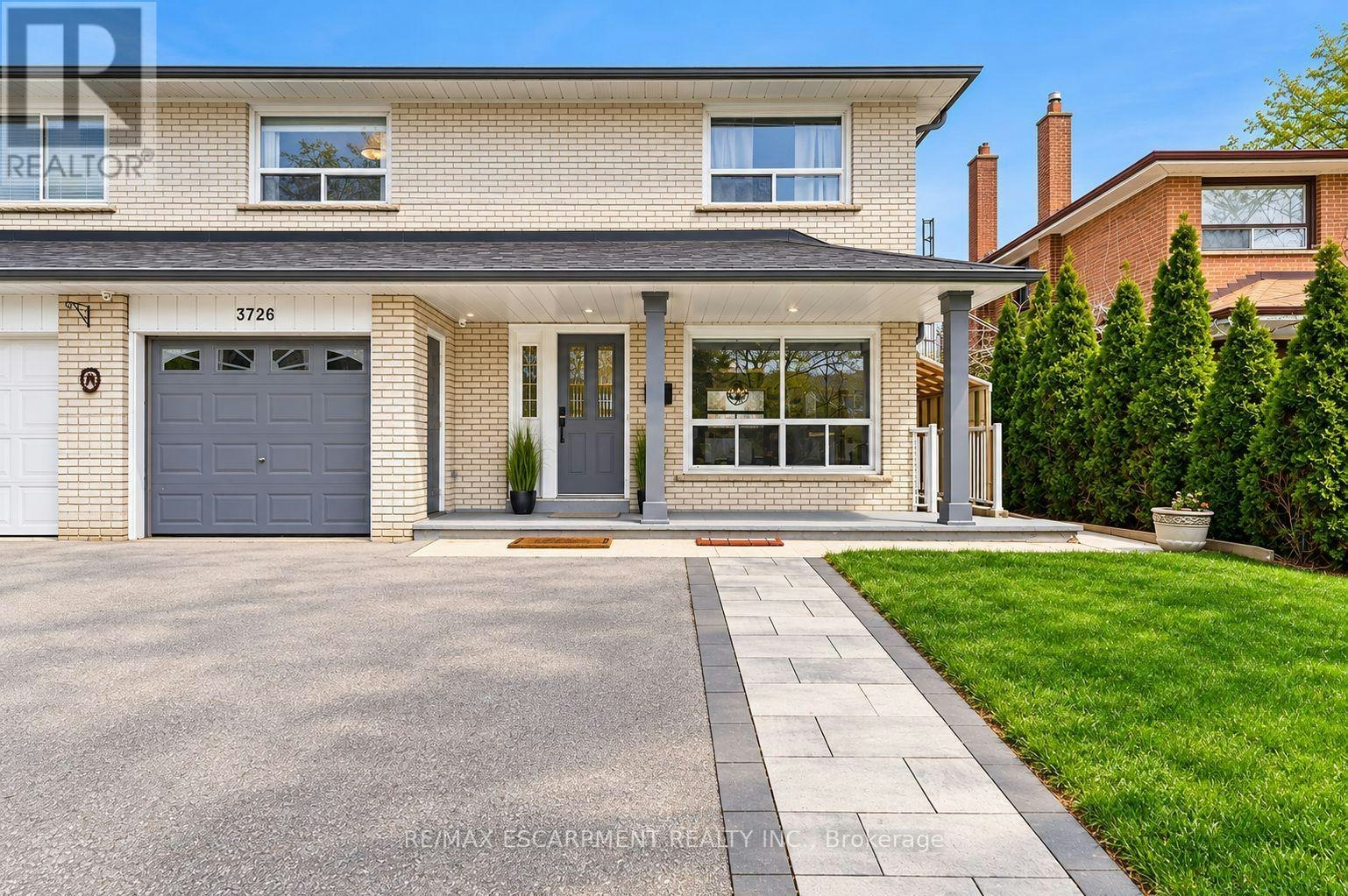 3726 Holden Crescent, Mississauga, ON, L5A 2V8