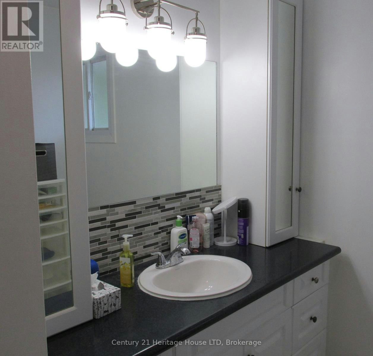 4-377 Glenridge Avenue, St. Catharines, ON, L2T 3K8 - 9