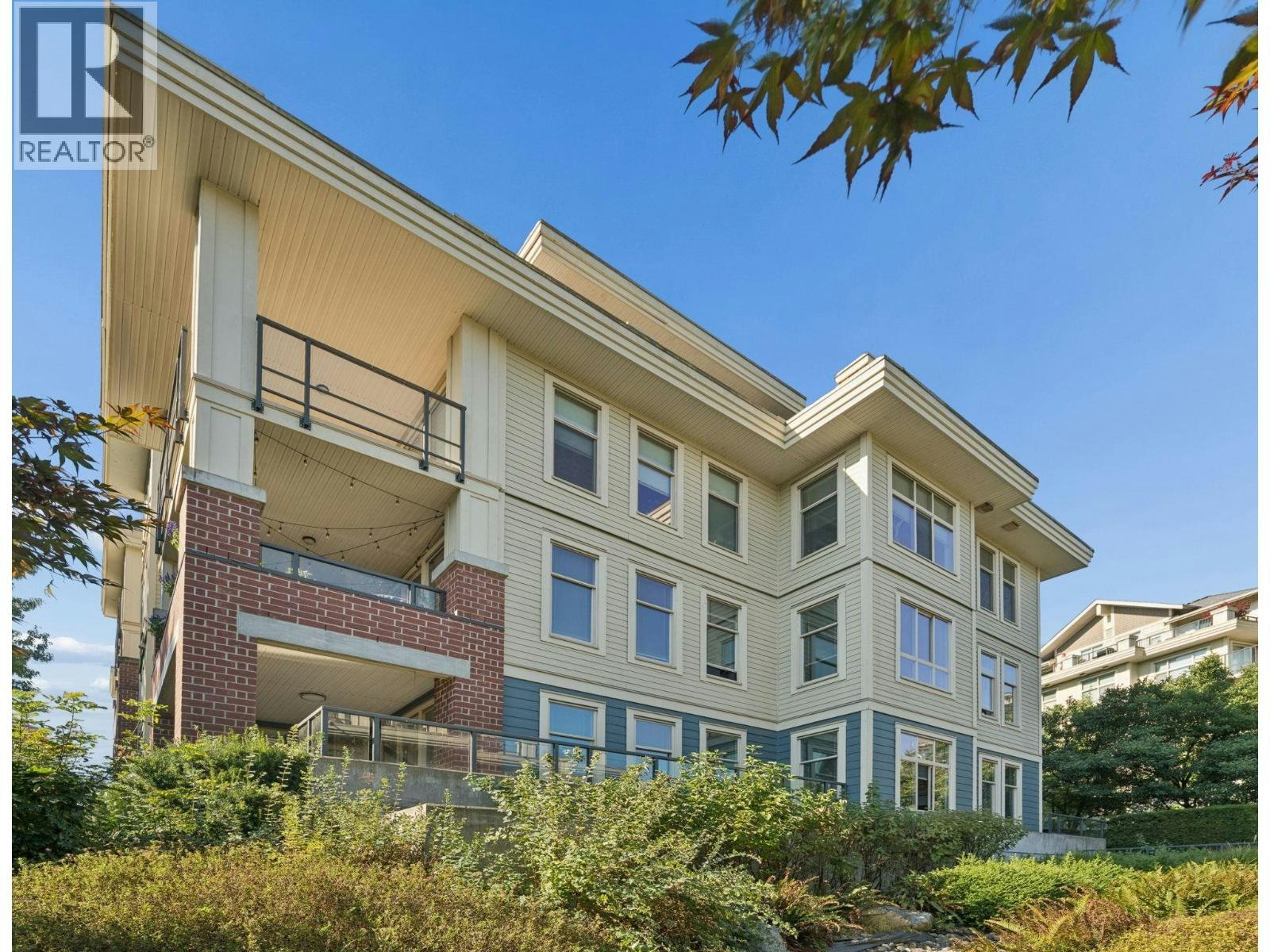 307-245 Ross Drive, New Westminster, BC, V3L 0C6