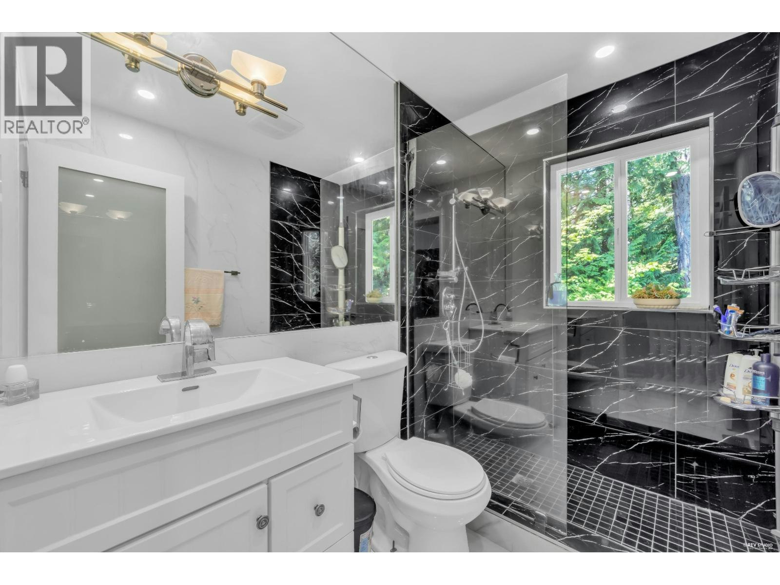 4621 Caulfeild Drive, West Vancouver, BC, V7W 1E9 - 19