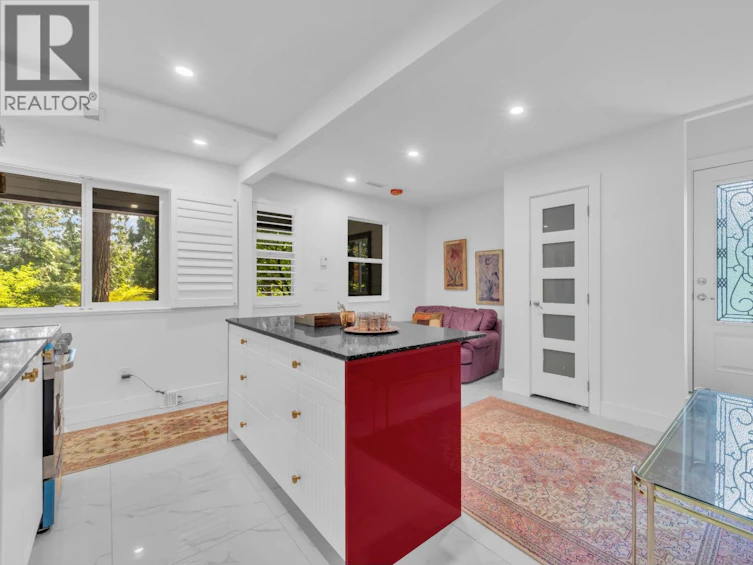 4621 Caulfeild Drive, West Vancouver, BC, V7W 1E9 - 34