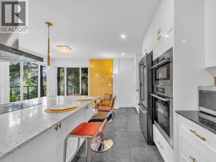 4621 Caulfeild Drive, West Vancouver, BC, V7W 1E9 - 11