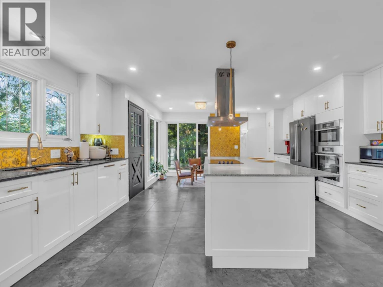 4621 Caulfeild Drive, West Vancouver, BC, V7W 1E9 - 8