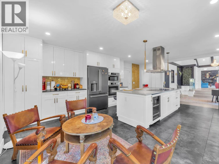4621 Caulfeild Drive, West Vancouver, BC, V7W 1E9 - 12