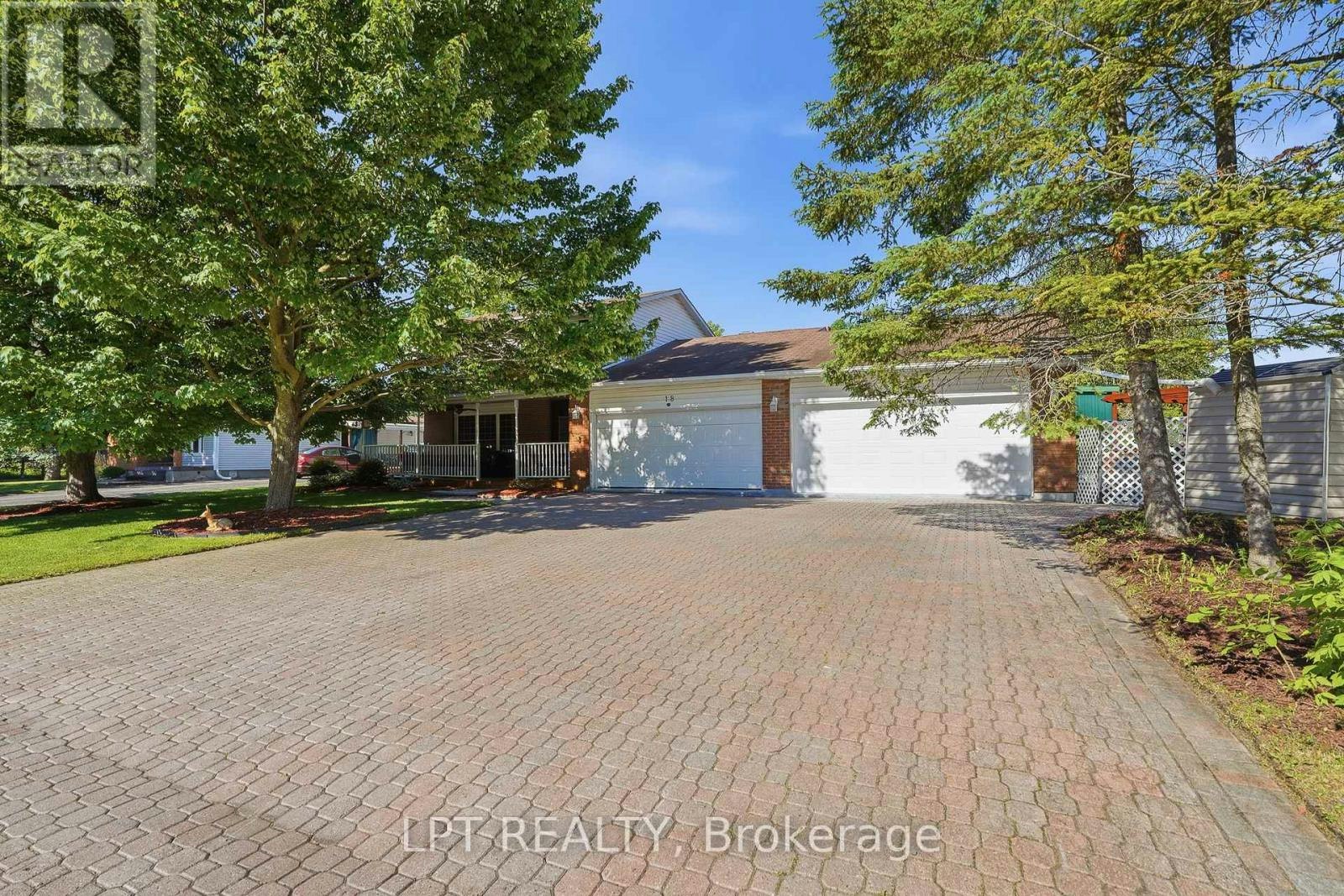 18 Louise Crescent, Russell, ON, K0A 1W0