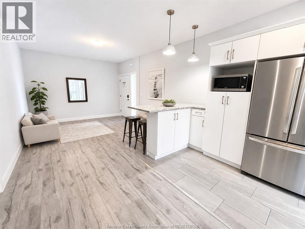 521 Campbell Avenue, Windsor, ON, N9B 2H5