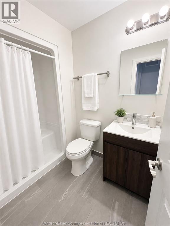 521 Campbell Avenue, Windsor, ON, N9B 2H5 - 3