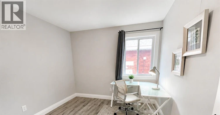 521 Campbell Avenue, Windsor, ON, N9B 2H5 - 4