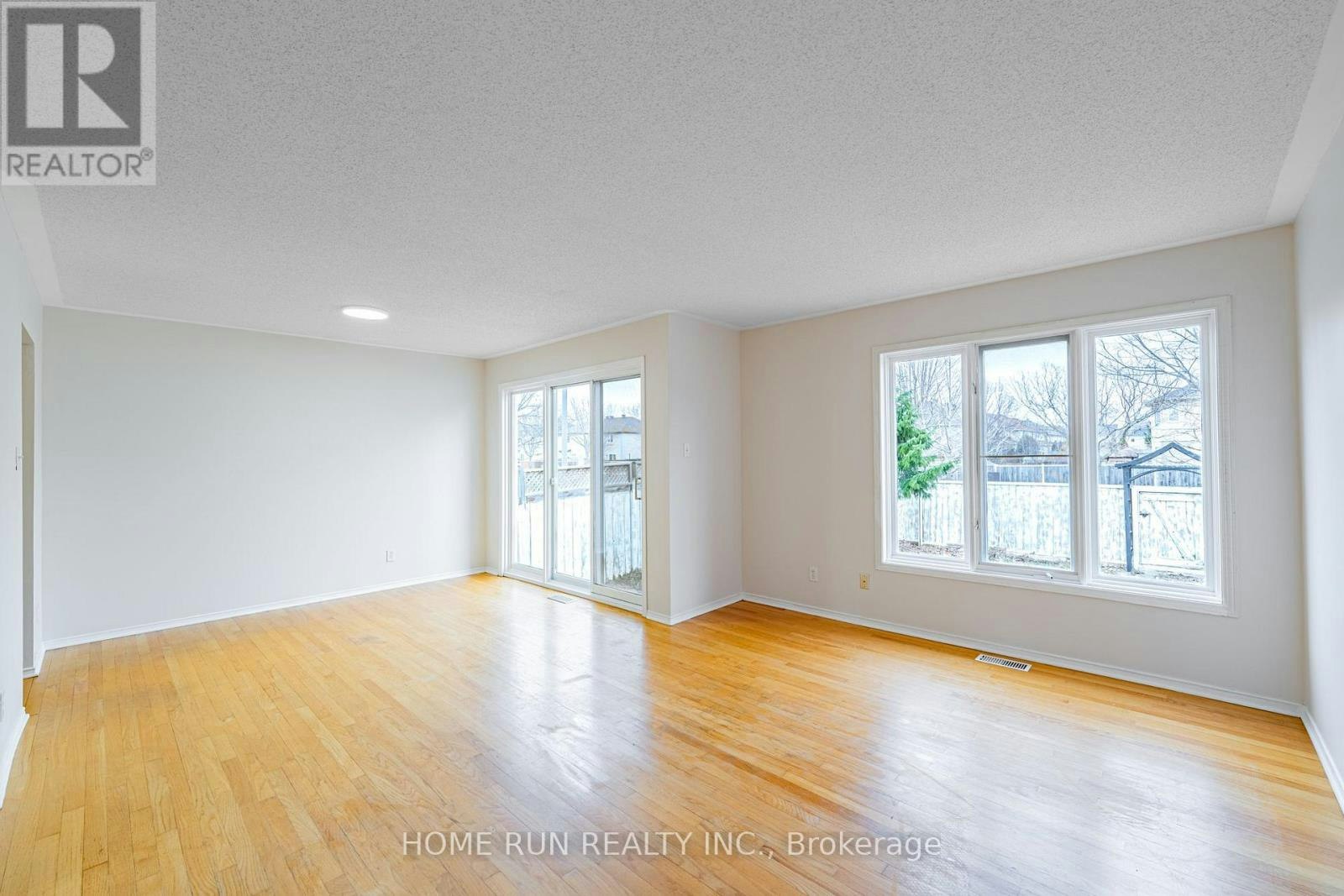 182 Windhurst Drive, Ottawa, ON, K2G 6J4 - 9