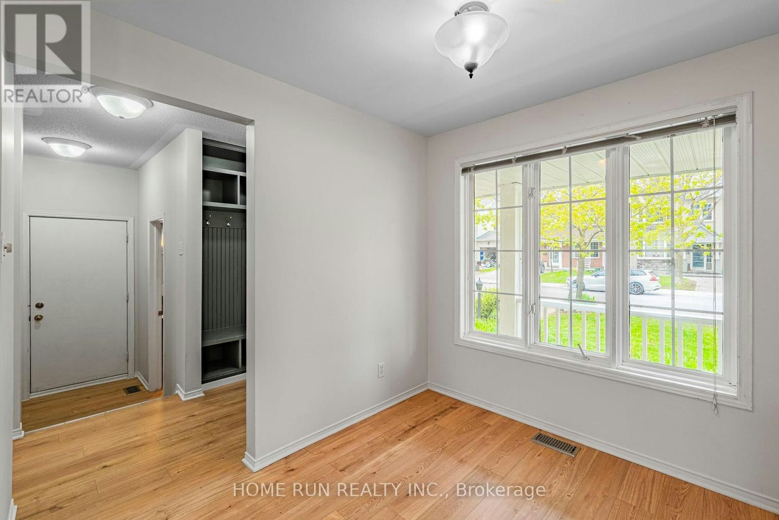 182 Windhurst Drive, Ottawa, ON, K2G 6J4 - 6