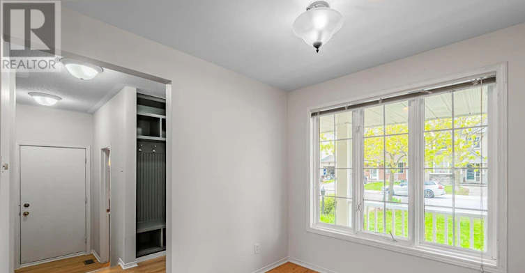 182 Windhurst Drive, Ottawa, ON, K2G 6J4 - 6