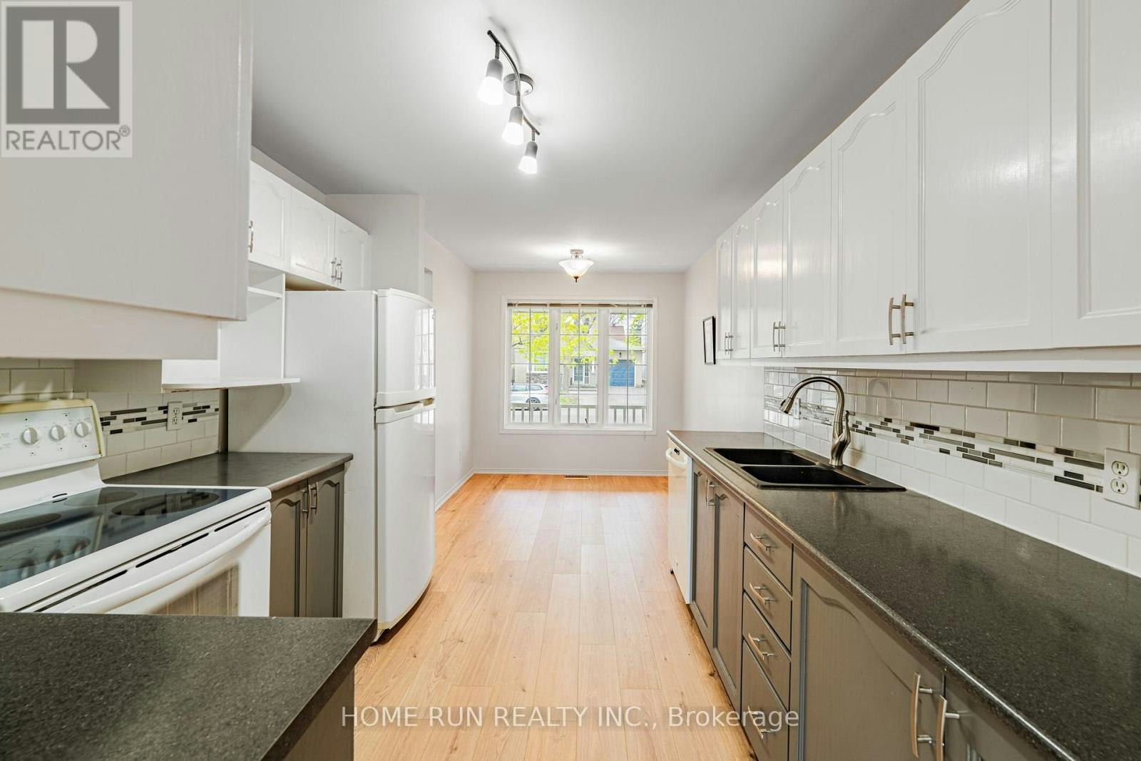 182 Windhurst Drive, Ottawa, ON, K2G 6J4 - 5
