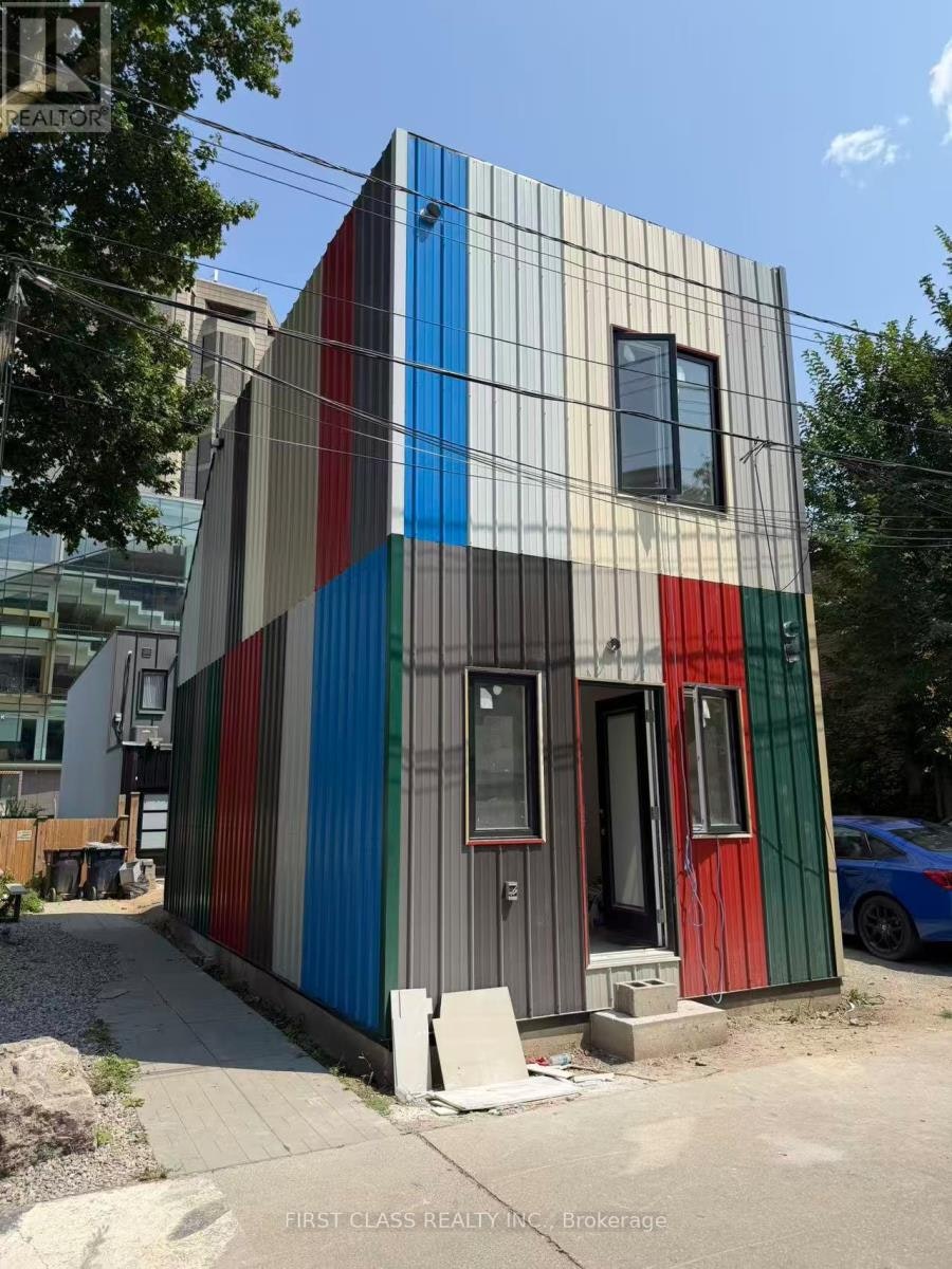 356 Huron Street, Toronto, ON, M5S 2G3