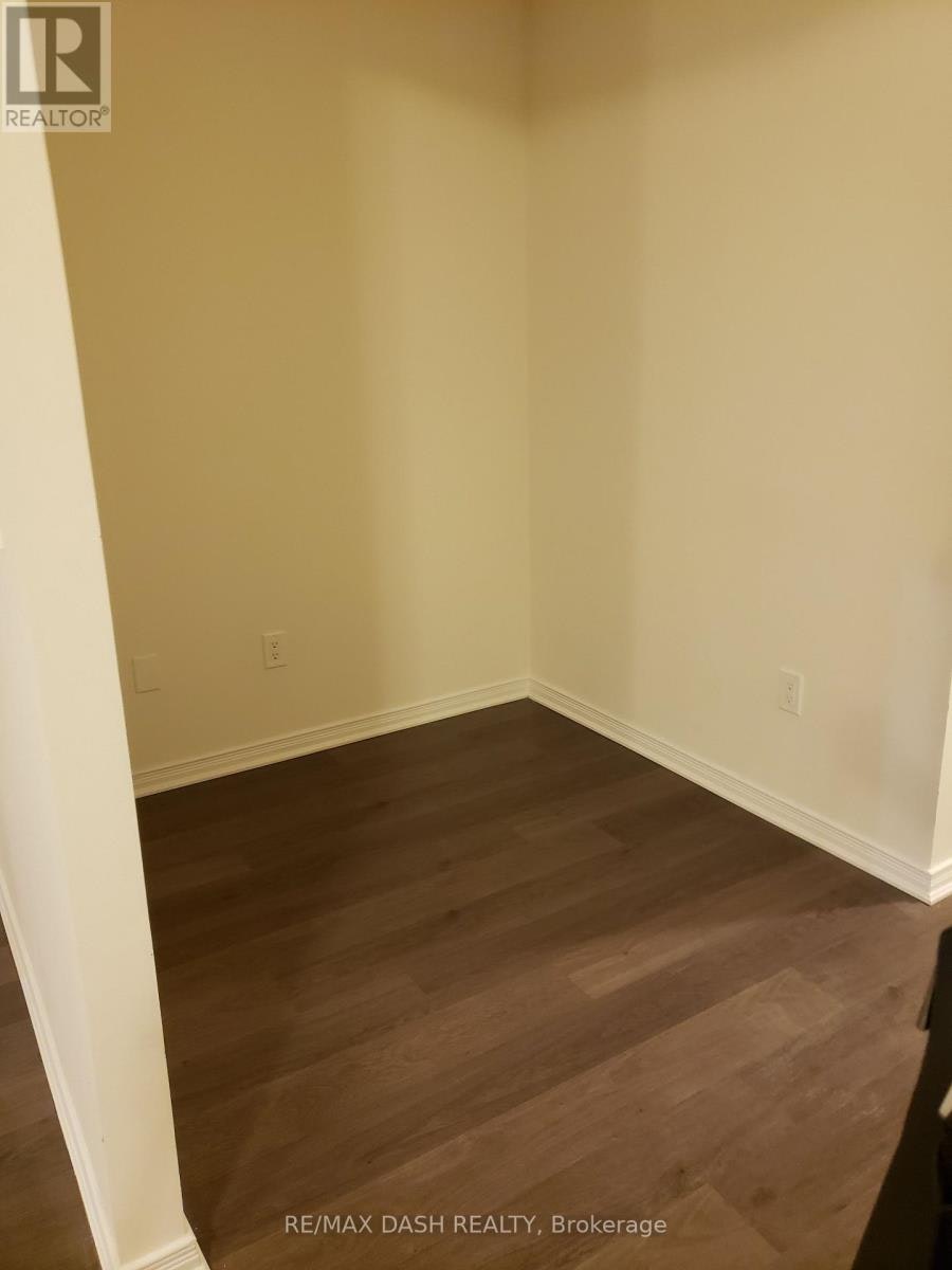 107-1100 Briar Hill Avenue, Toronto, ON, M6B 0A9 - 12