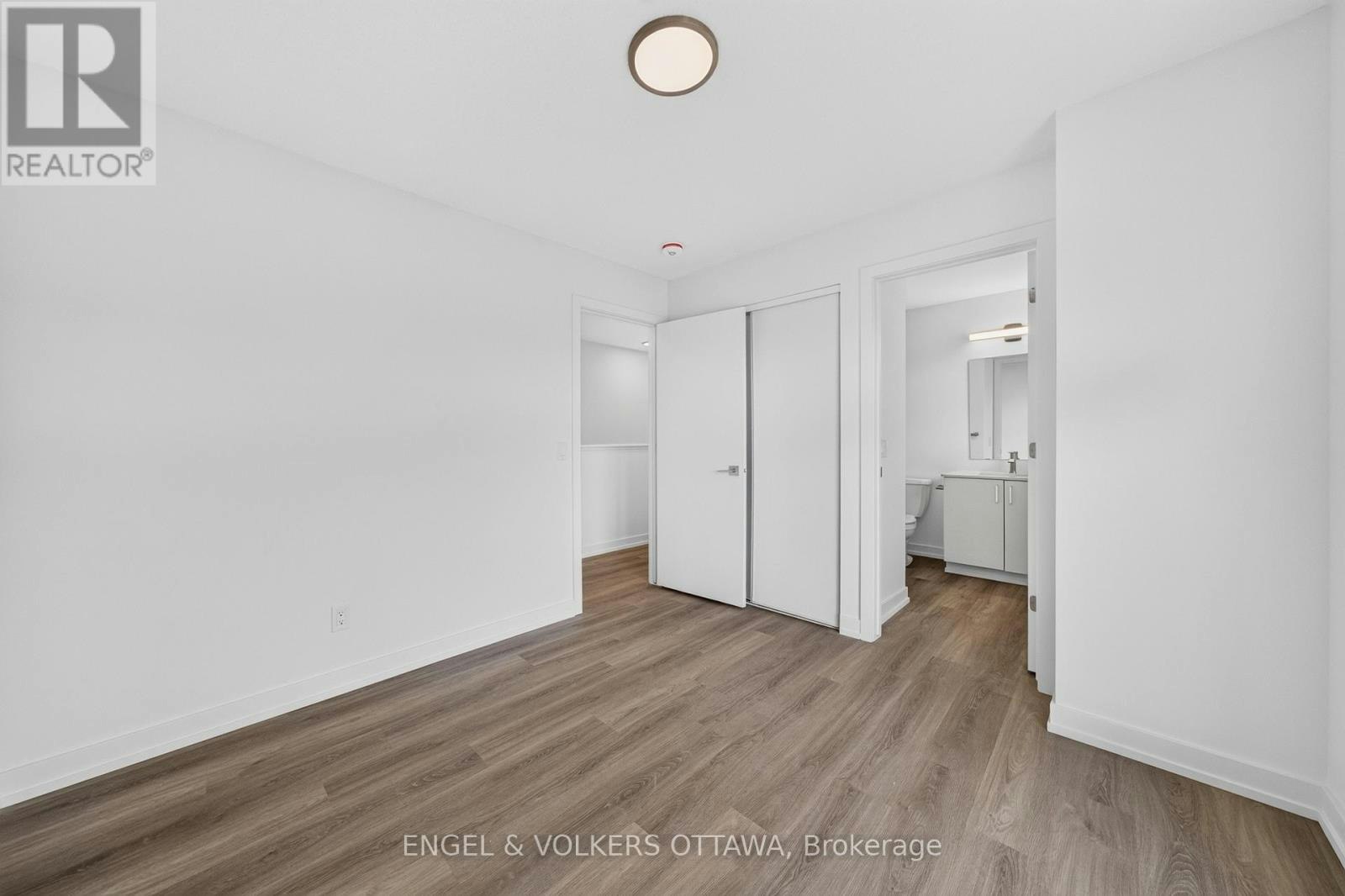 227 Stardust Private, Ottawa, ON, K1T 3W6 - 26