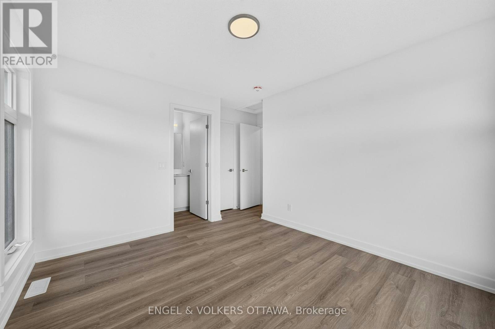 227 Stardust Private, Ottawa, ON, K1T 3W6 - 22