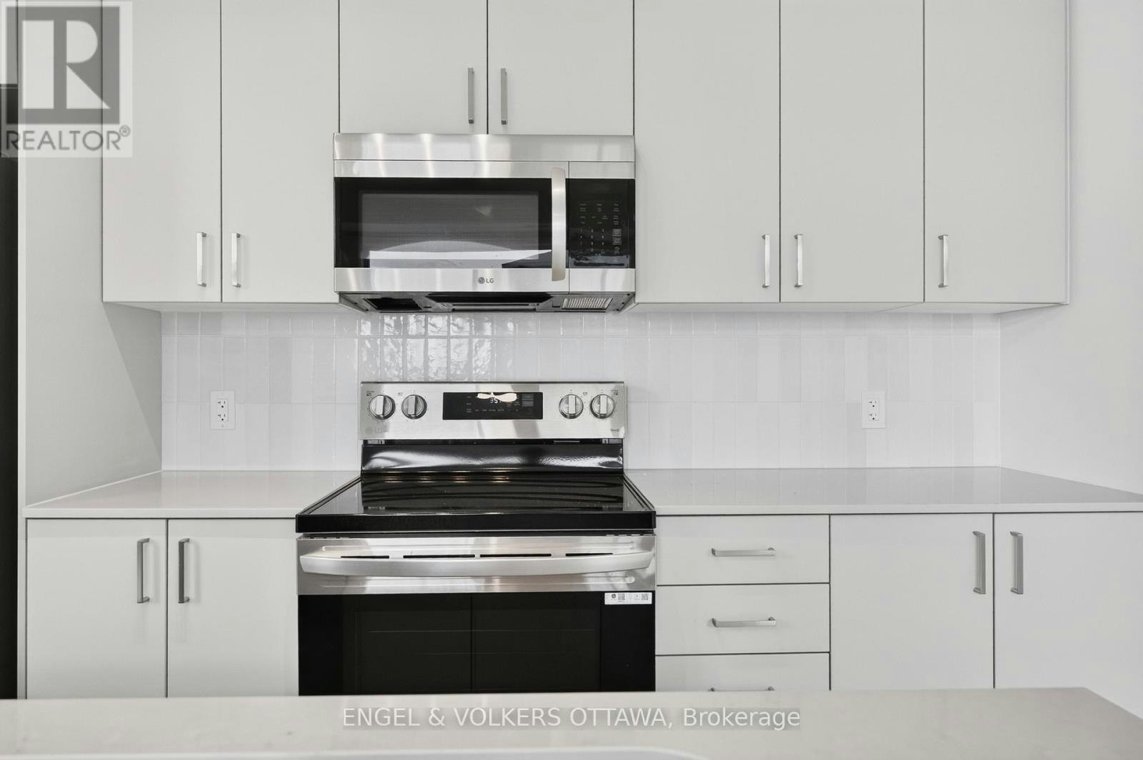 227 Stardust Private, Ottawa, ON, K1T 3W6 - 12