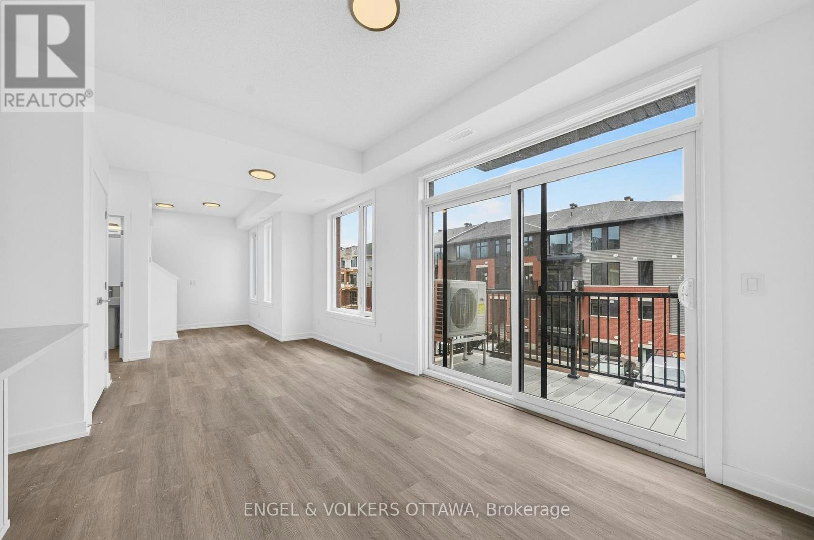 227 Stardust Private, Ottawa, ON, K1T 3W6 - 14