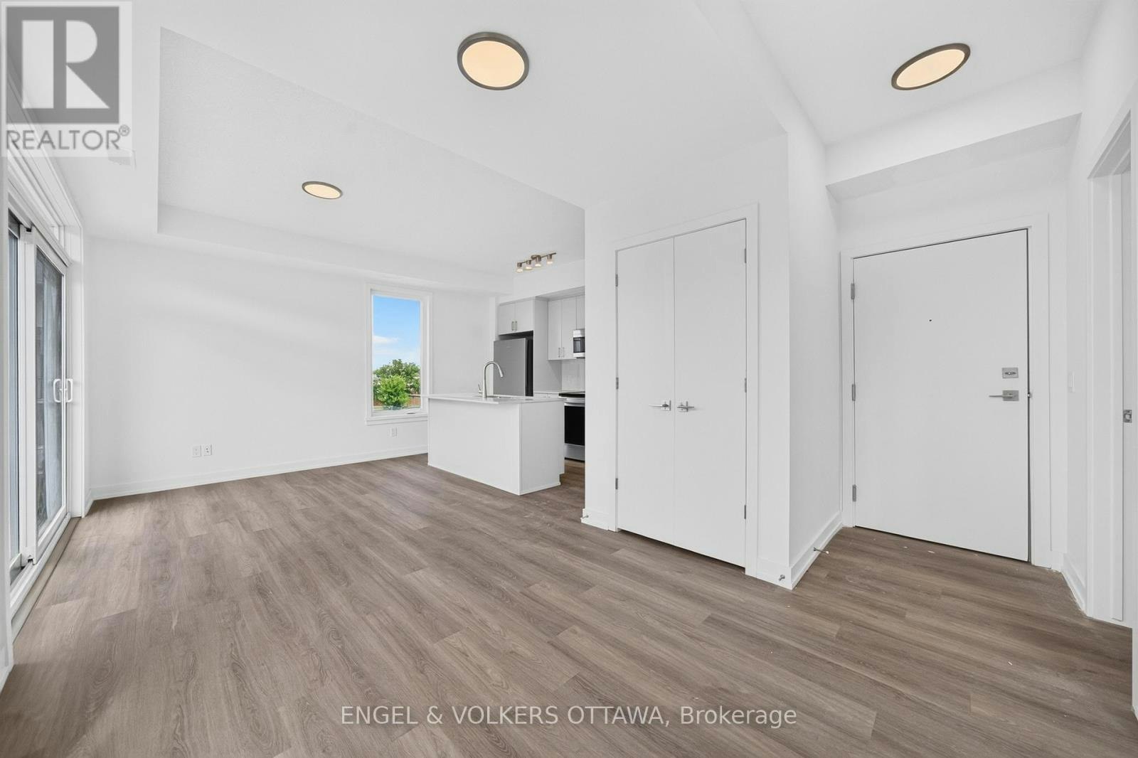 227 Stardust Private, Ottawa, ON, K1T 3W6 - 4