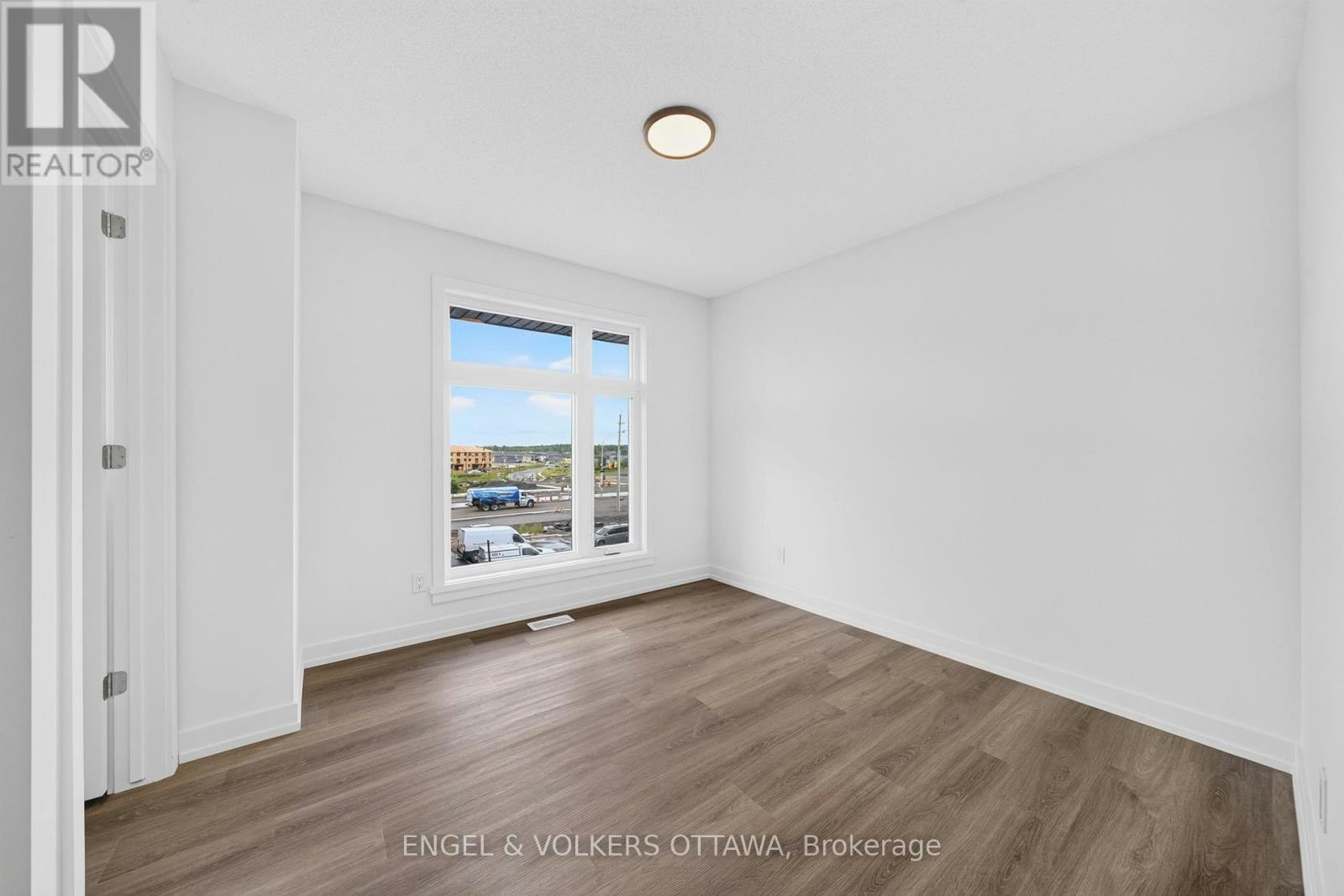 227 Stardust Private, Ottawa, ON, K1T 3W6 - 25