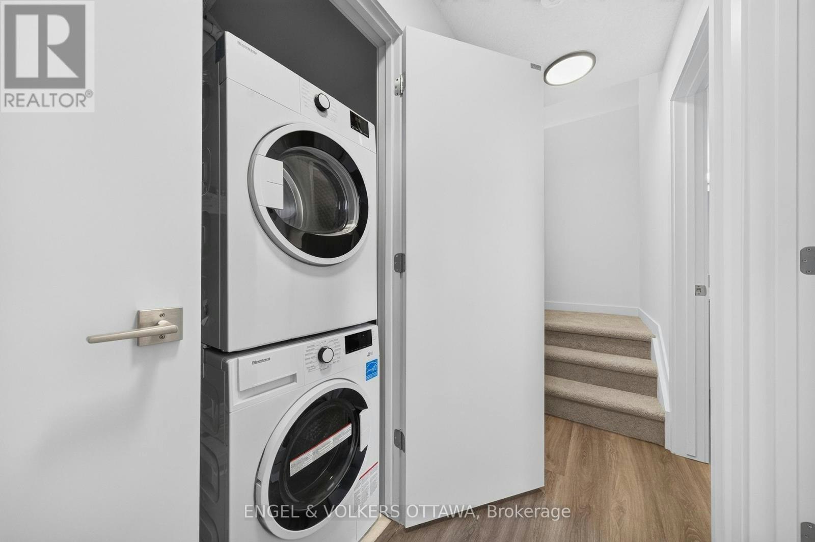 225 Stardust Private, Ottawa, ON, K1T 3W6 - 23