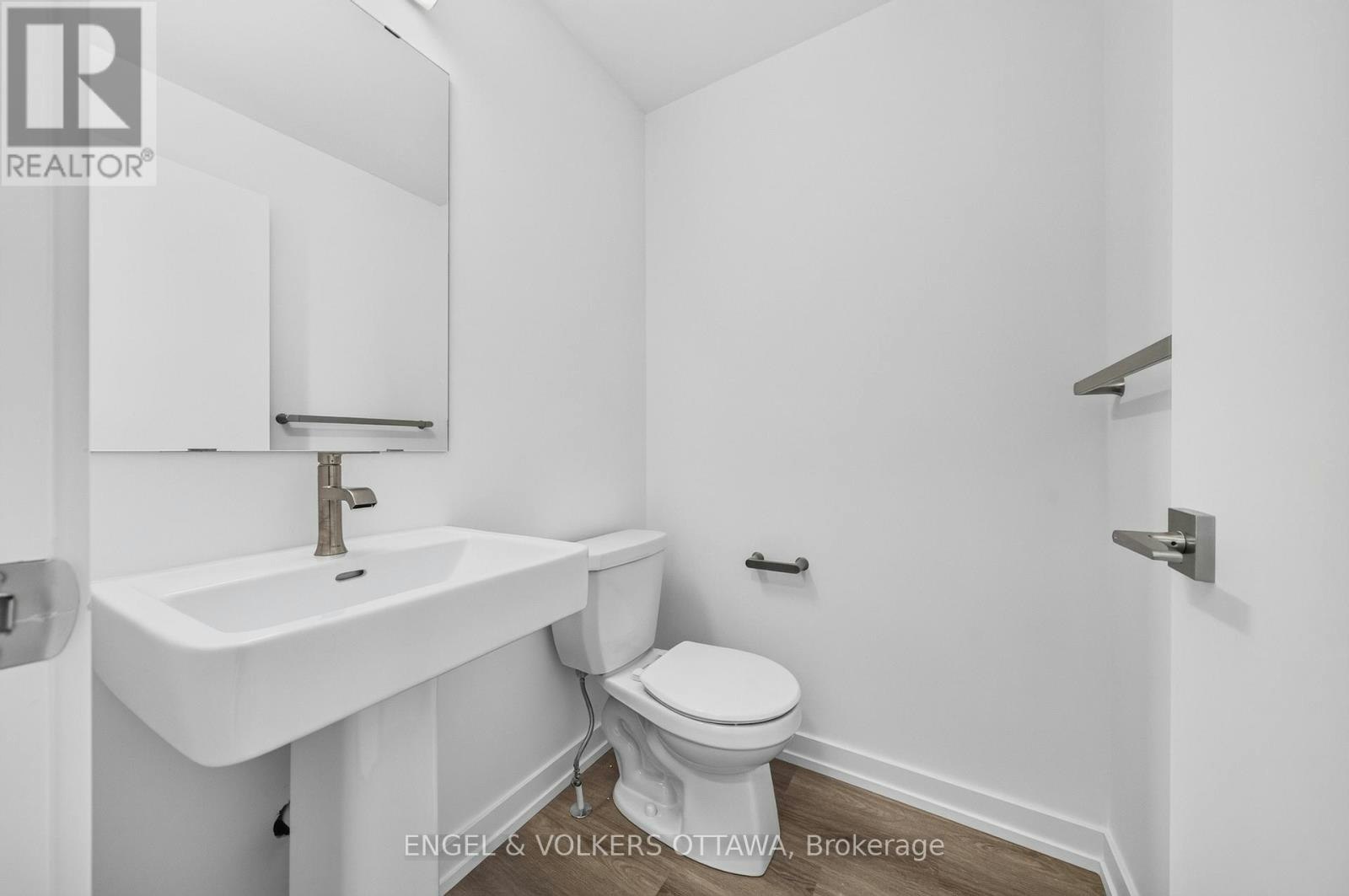 225 Stardust Private, Ottawa, ON, K1T 3W6 - 4