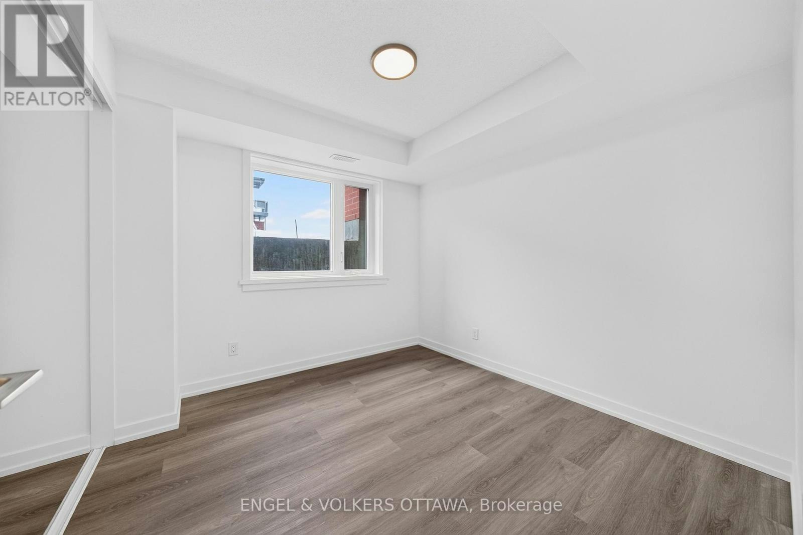225 Stardust Private, Ottawa, ON, K1T 3W6 - 21
