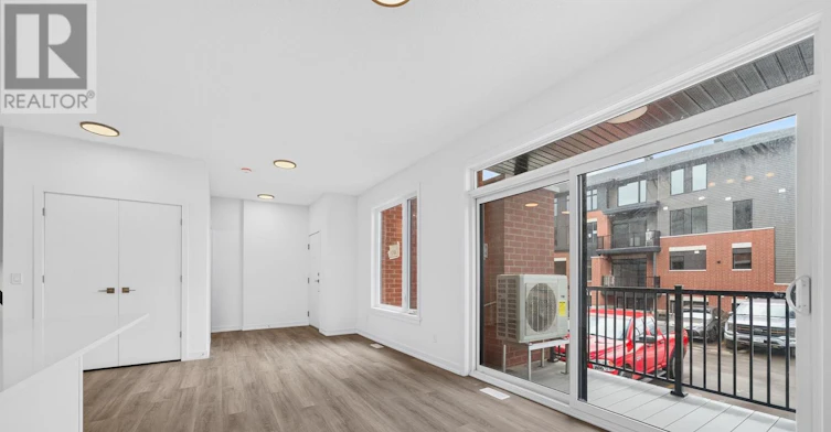 225 Stardust Private, Ottawa, ON, K1T 3W6 - 5