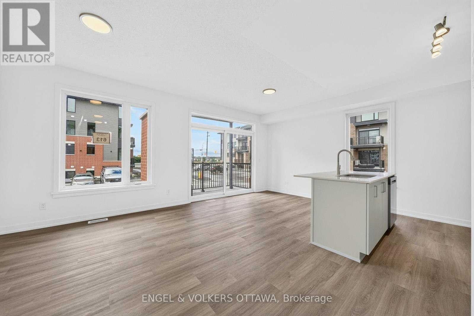 225 Stardust Private, Ottawa, ON, K1T 3W6 - 15
