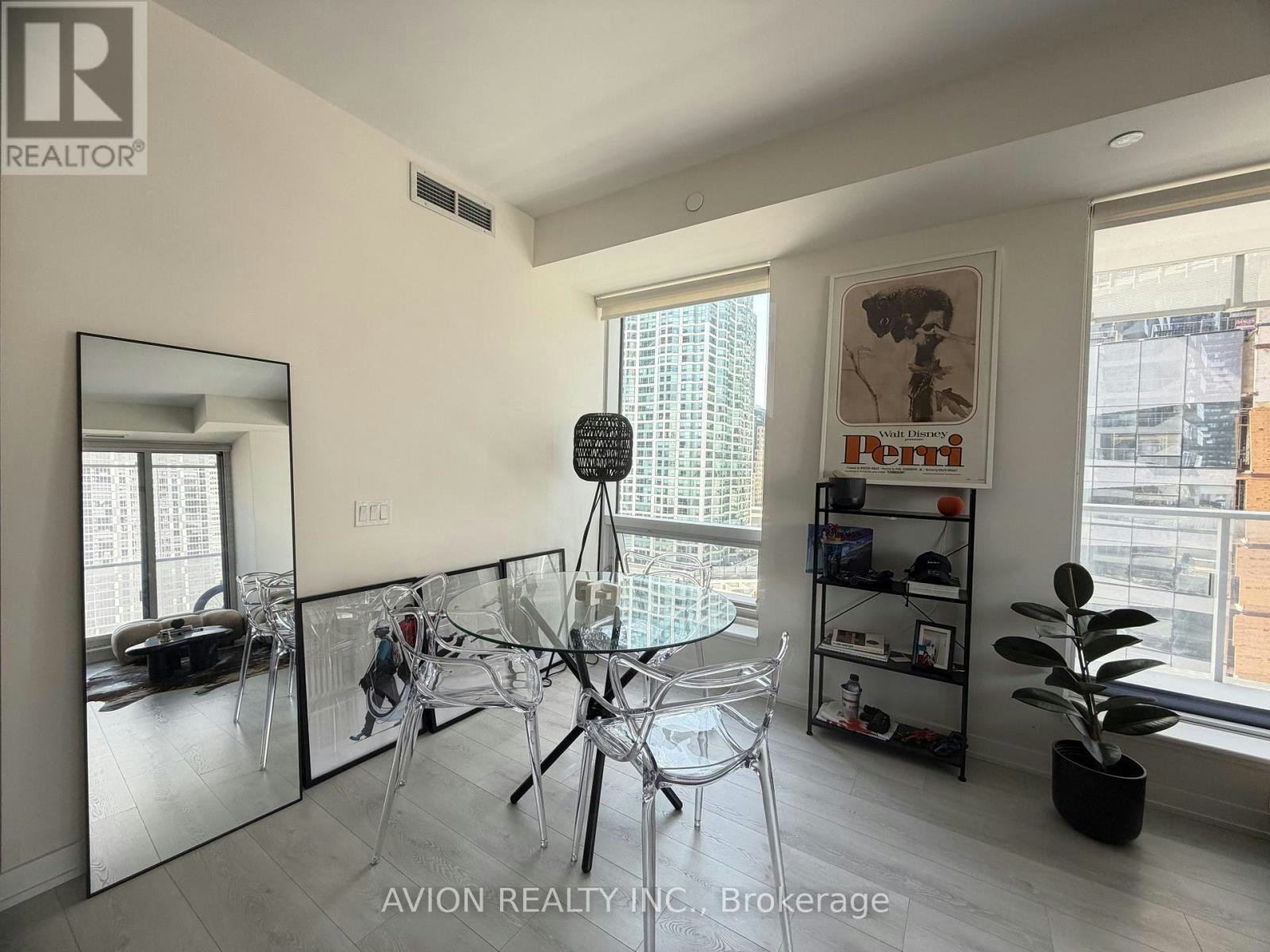1104-28 Freeland Street, Toronto, ON, M5E 0E3 - 4