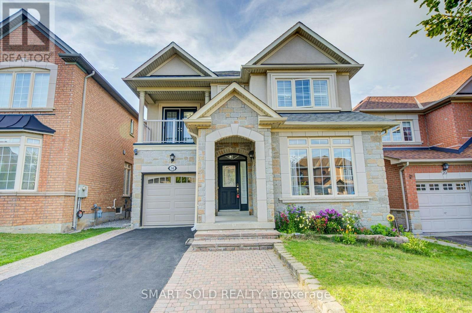 16 Burgundy Trail, Vaughan, ON, L4J 8X5