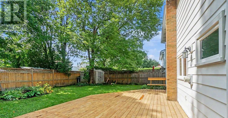 10 Woodview Crescent, Ottawa, ON, K1B 3A9 - 28