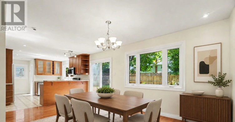 10 Woodview Crescent, Ottawa, ON, K1B 3A9 - 11