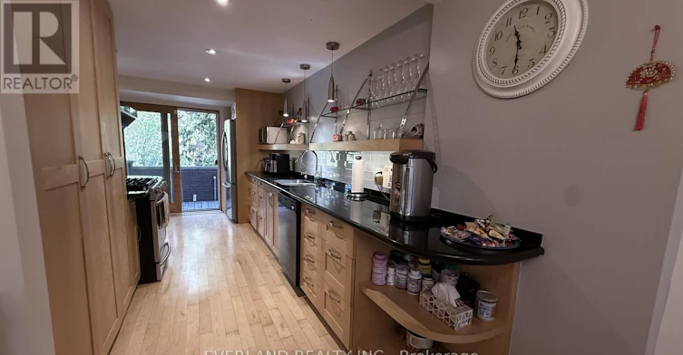 95 St Clements Avenue, Toronto, ON, M4R 1H1 - 3