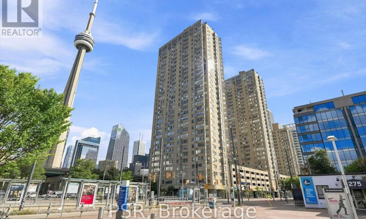 702-270 Queens Quay W