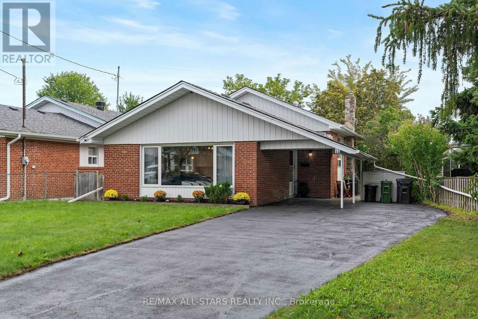 11 Penzance Drive, Toronto, ON, M1K 4Z4