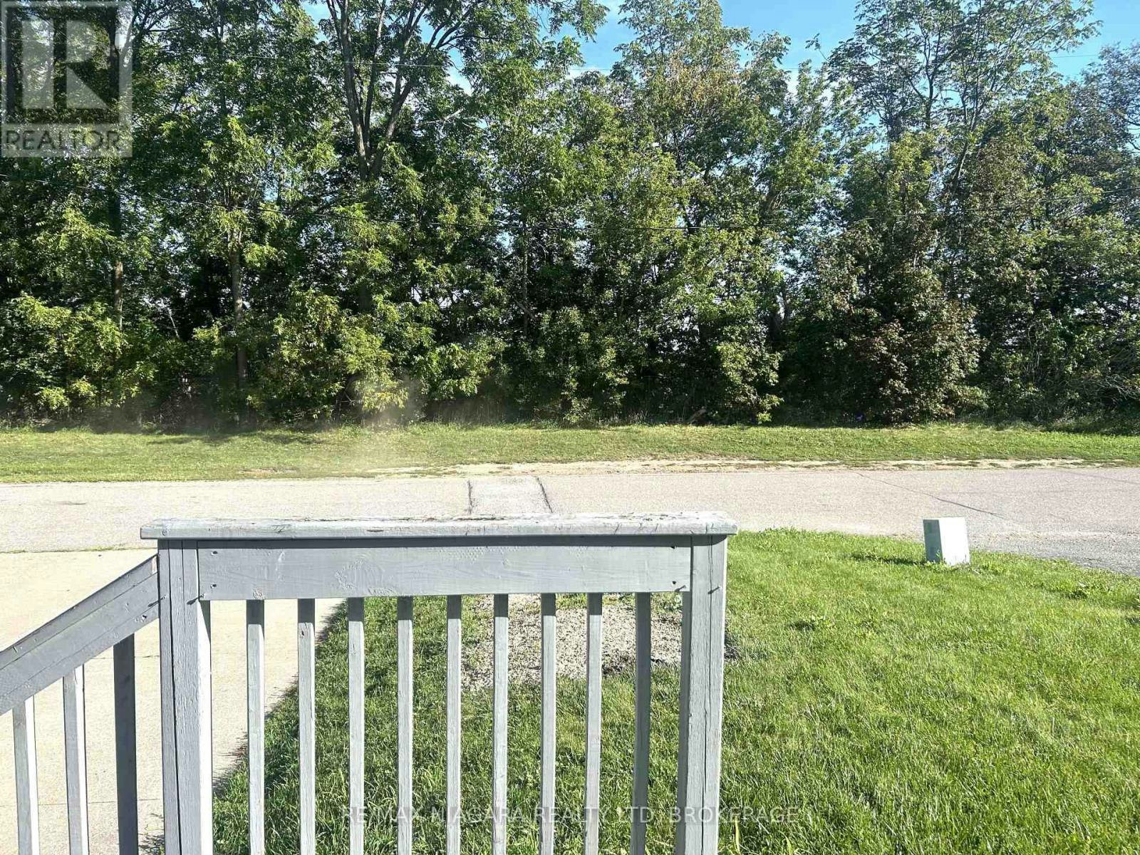 MAIN FLOOR-11 Ursula Avenue, St. Catharines, ON, L2T 1S9 - 3
