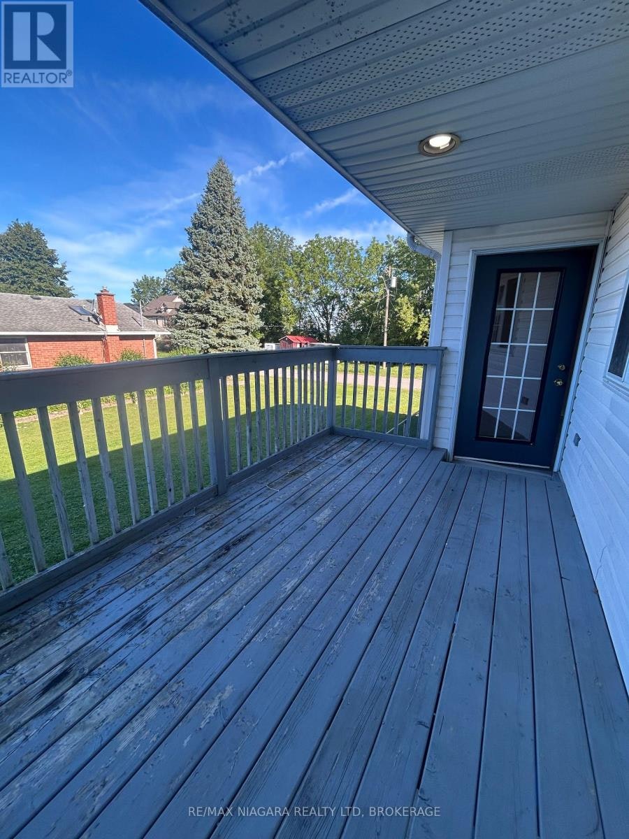 MAIN FLOOR-11 Ursula Avenue, St. Catharines, ON, L2T 1S9 - 10