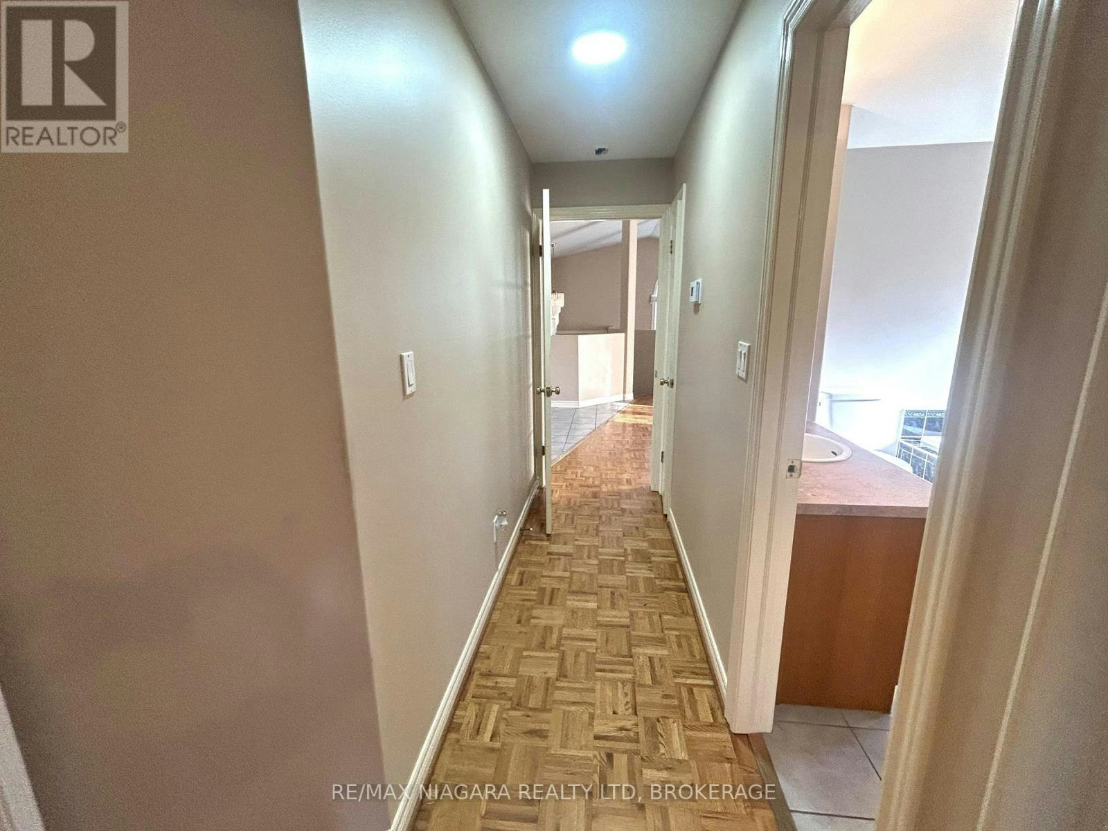 MAIN FLOOR-11 Ursula Avenue, St. Catharines, ON, L2T 1S9 - 11