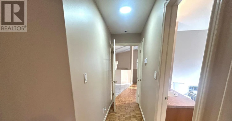 MAIN FLOOR-11 Ursula Avenue, St. Catharines, ON, L2T 1S9 - 11