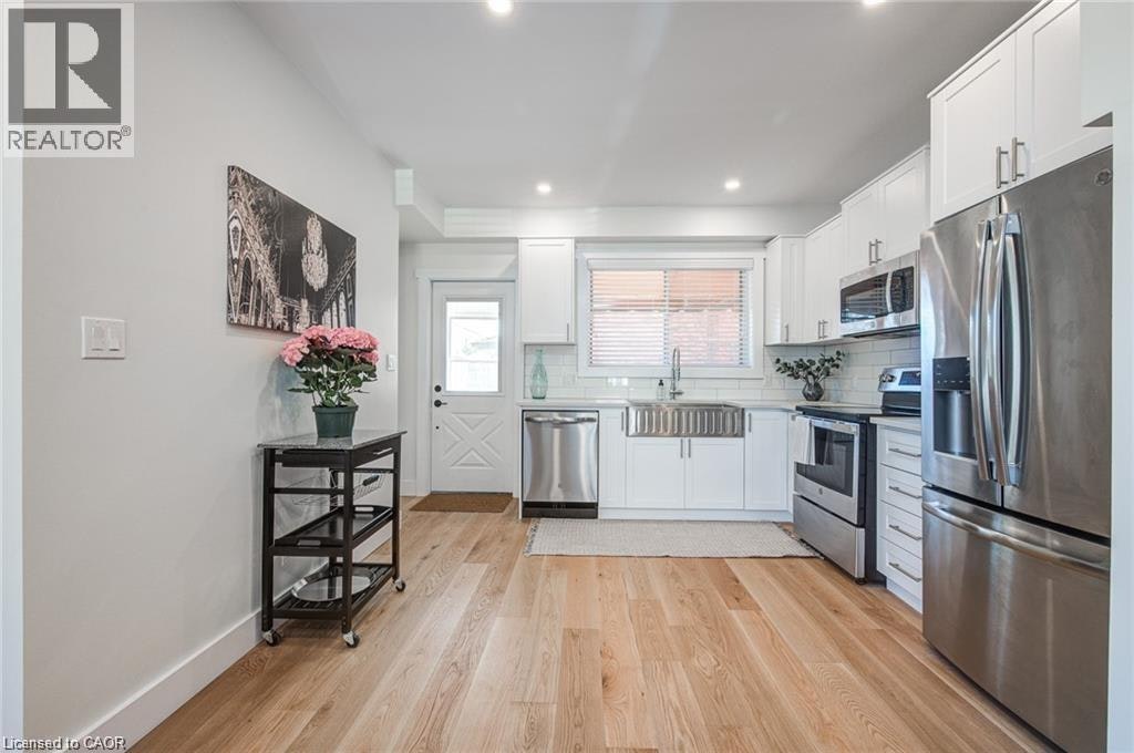 520 Hughson Street N, Hamilton, ON, L8L 4N7 - 19