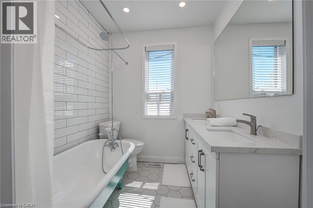 520 Hughson Street N, Hamilton, ON, L8L 4N7 - 26