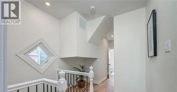 520 Hughson Street N, Hamilton, ON, L8L 4N7 - 20