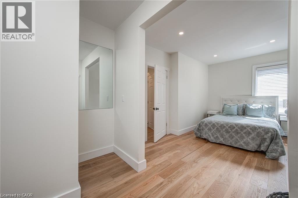 520 Hughson Street N, Hamilton, ON, L8L 4N7 - 23