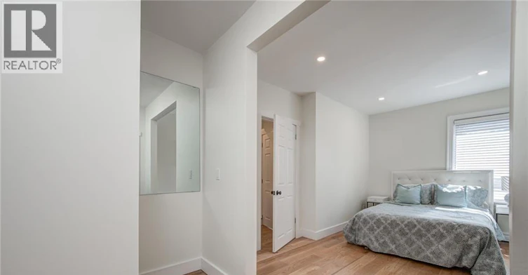 520 Hughson Street N, Hamilton, ON, L8L 4N7 - 23